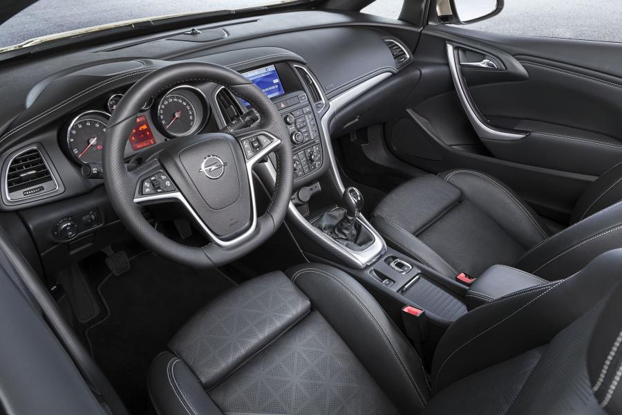  Opel Cascada 2012 года  (фото 18 из 83)